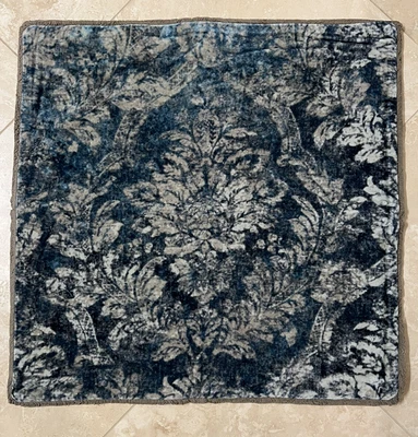 $59.99 • Buy NEW Pottery Barn Claudine Velvet 24” Pillow Cover INDIGO BLUE