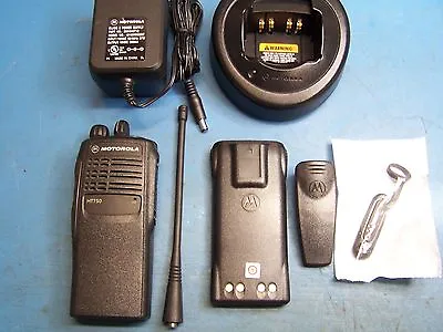  Motorola HT750 UHF 450-512MHz 16 Channel Mint Condition Tested  • $225