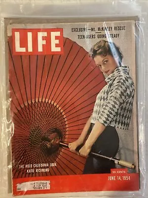 VTG Life Magazine June 14 1954 Vol 36 No. 24 Super Balloon Sets Record • $8