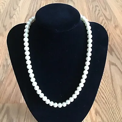 Vintage 90's Faux White 18  Single Strand Pearl Necklace • $9.75