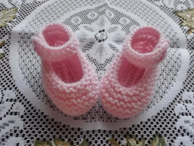£1.75 • Buy Hand Knitted  Baby Shoes / Booties 0 -3 Months 