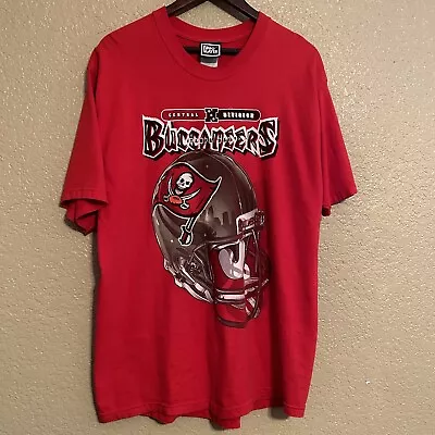 Vintage Tampa Bay Buccaneers NFL Pro Player Big Logo Helmet T-Shirt Size Large • $24.99