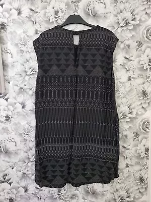 H&M Women Black Egyptian Pattern Dress Sleeveless Knee Length Size 12 • £5.99