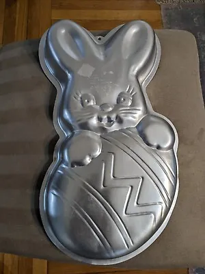 Wilton Easter Bunny Rabbit With Egg Aluminum Cake Pan Baking Mold 2105-4395 • $9.99