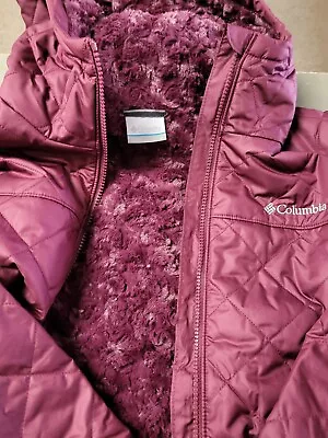 Columbia Women’s Winter Coat With Fur Insulated Burgundy Size Large • $30.99