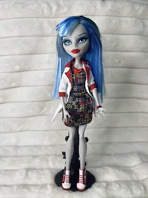 Monster High Mad Science Lab Partners Ghoulia Yelps Doll Mattel • $24.99