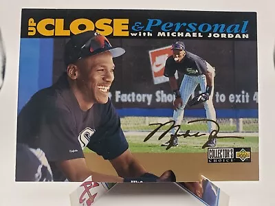 1994 Collector's Choice Gold Signature #635 Michael Jordan Up Close And Personal • $139.99