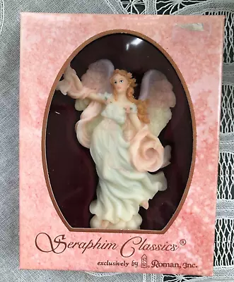 Roman Seraphim Classics Angel Collection -ornament - Hope Light In The Distance • $10.99