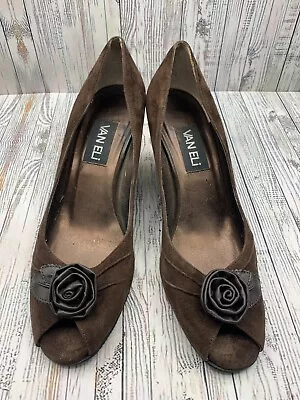 Vintage 90s Vaneli Brown Suede Rosebud Toe Low Heel Pumps New 9 N Women's Shoes • $23.09