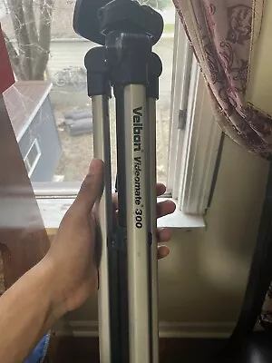 Velbon Videomate 300 Tripod • $10