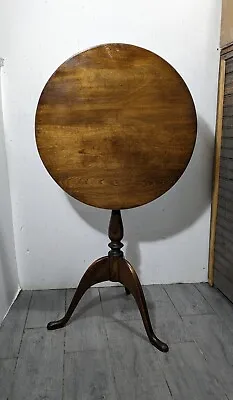 Vintage Rustic English Queen Anne Chippendale Round Tilt Top Wood Pedestal Table • $270