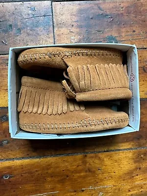 MINNETONKA Fringe Ankle Bootie Moccasins SIZE 6 Kids Tie Brown Leather • $35