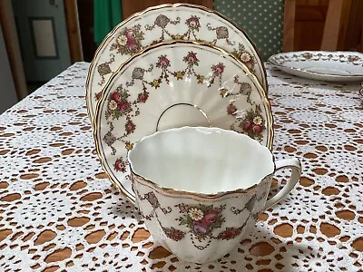 Vintage SALISBURY Trio Bone China England Ribbed Edge Cup Saucer Plate Lot 1 • $25