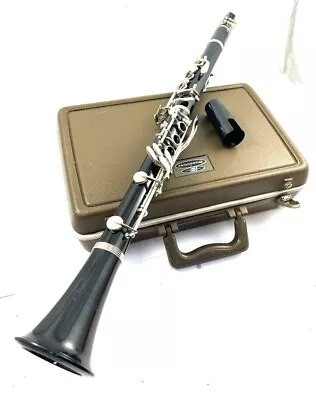 Buescher Aristocrat Clarinet Complete With Hard Case • $149