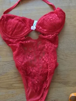 £3.99 • Buy BNWOT Ladies H&M Red Lacey Body With Removable Padding And Halter Neck Strap