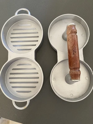 $25 • Buy Jamie Oliver Hamburger Press