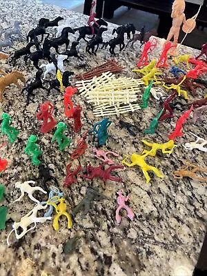 2 Pound Lot Vintage Wild West Hard Plastic Cowboys Indians Fence Horses Toy • $57