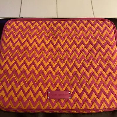 VERA BRADLEY HELLO DALIA PADDED LAPTOP ZIP AROUND SLEEVE CASE EUC Match Handbag • $25.80