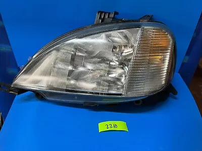 1998-1999 Mercedes Ml 320 Left Driver Side Headlight Head Light 1638200761l • $89.99