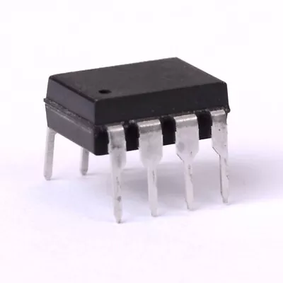 LT1054CN Integrated Circuit - CASE: DIP8 MAKE: Linear Technology • £4.99