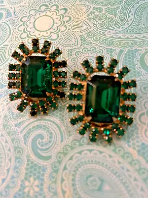 Vintage Earrings Emerald Green Cut Cabochon Lucite W Halo Glass Stones Clip-on • $15
