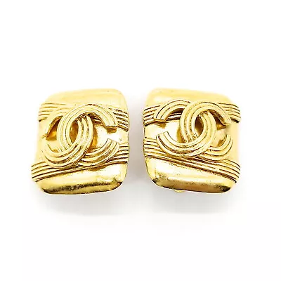 Chanel Earring  Gold  94 A 1181210 • $8.50