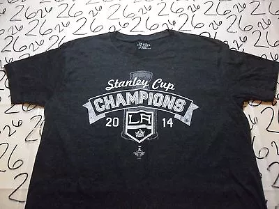 Large- Stanley Cup Champions La Kings NHL T- Shirt • $3.99