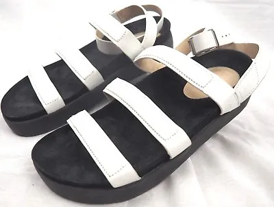 Women's Shoes L.A.M.B. White Leather Buckle Ankle Strap Platform Sandal 9 M • $75