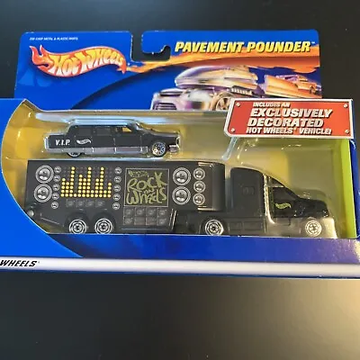 HOT WHEELS  Pavement Pounder With VIP LIMO New In Package 2001 • $14.99