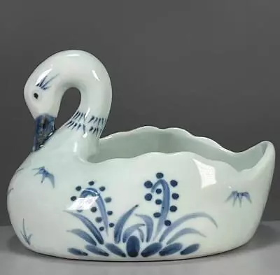 Antique Chinese Qing Dynasty Blue White Porcelain Swan Sculpture Brush Washer • $0.01