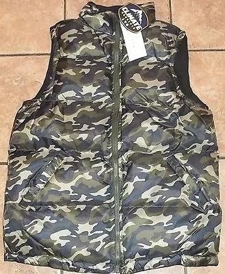 Mens REVERSIBLE BUBBLE VEST~SMALL~NWT~Full ZIP~Green Camo PUFFER Jacket~HUNTING • $35.90