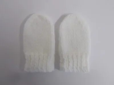 Hand Knitted Baby Mittens 0-3 Months Plain White Acrylic Baby Mittens • £1.80