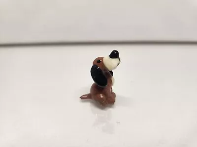 Hagen Renaker Miniature Mini Tiny Ceramic Mama Tri Color Hound Dog Mutt Figurine • $13