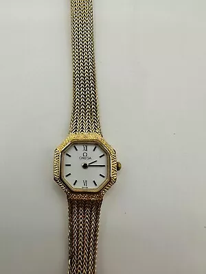 VINTAGE Omega Ladies Gold Watch 17mm X 17mm ✅ FREE SHIPPING ✅ • $450