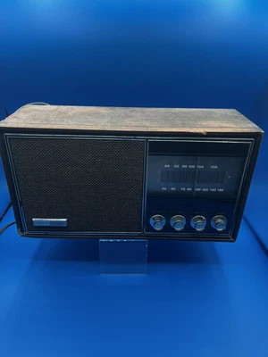 $24.99 • Buy Lloyds Am-Fm Radio Model 9H36W-100A - Vintage Rare Very Cool Piece For Collector