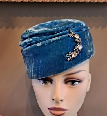 Vintage 30s 40s 50s Ladies HAT Vtg Blue Crushed Velvet Rhinestone Hat El-Don 22 • $9.77