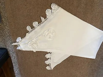 Ladies White/cream 3d And Lace Edged Scarf • £4