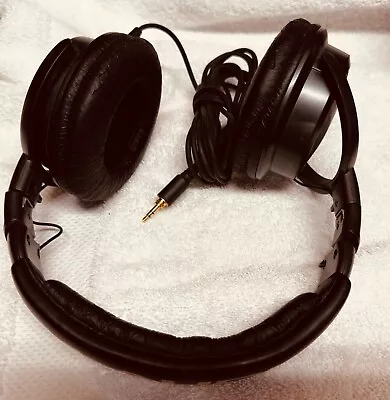 M-Audio StudioPhile Q40 • $45