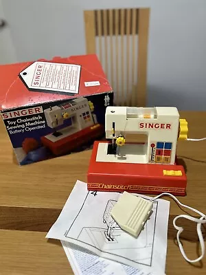 Singer Toy Chainstitch Sewing Machine  • £25