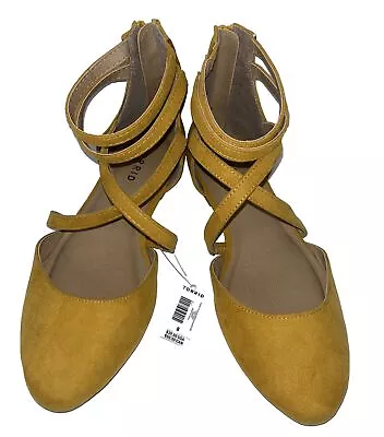 Torrid Flat Shoes Women's 8W Wide Mustard Yellow Ankle Strap Zip Loafer Sandals • $28