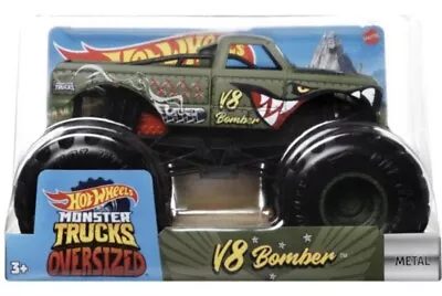 Hot Wheels Monster Trucks 1:24 Scale - V8 Bomber Green Die-Cast • £16.99