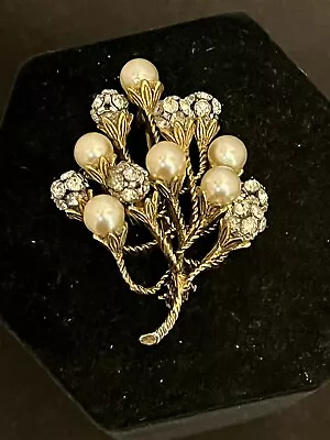 MIRIAM HASKELL STYLE Rhinestone Baroque Style Pearl Vintage Pin Brooch • $29.95