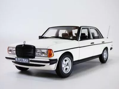 MERCEDES 200 W123 Blanc & Jantes Et Spoiler AMG 1/18 • $247.20