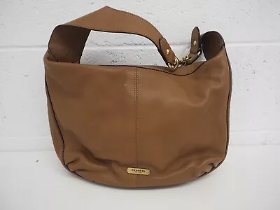 33cm Women's  Coach  Gorgeous Leather Handbag. Great Condition. Bargain Price. • $90