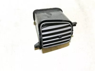 Used Genuine Dash Vent (Air Vent Grill) FOR Mazda Premacy 2001 #986000-45 • $6.91