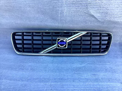 2001-2004 Volvo S60 Front Bumper Grille OEM • $65