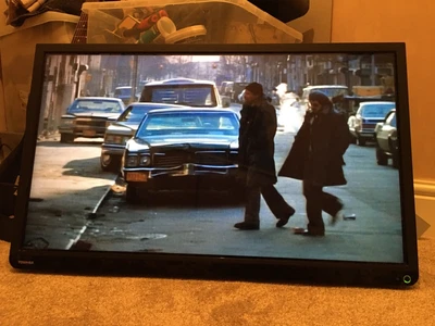 £70 • Buy TOSHIBA 32  TV With Built In DVD Player - 32D1333DB