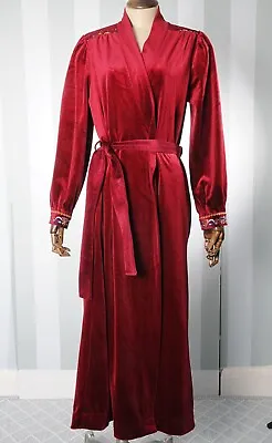 £20 • Buy Vintage Burgundy Velour Dressing Gown Robe UK 10-12 Full Length 70s 80s
