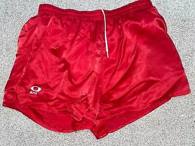 Qbase Vintage/Retro Mens 30W Red Athletic/Sports Shorts (VG Cond) • $18.64