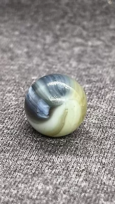 Unique  Vintage Master Marble  .61 M- 4/23-2 • $8